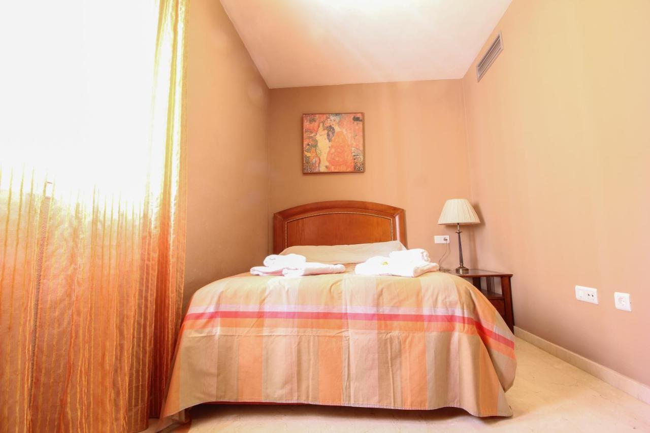 22 Calle Resolana Sevilla